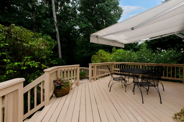Deck & Fence Staining & Painting